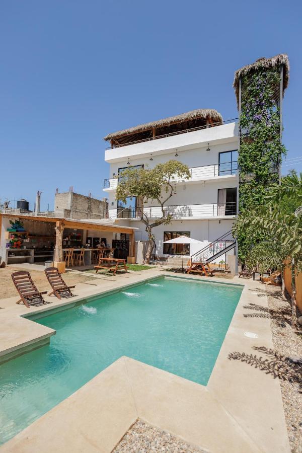 Hostel Surfnest Tamarindos Brisas de Zicatela Zewnętrze zdjęcie